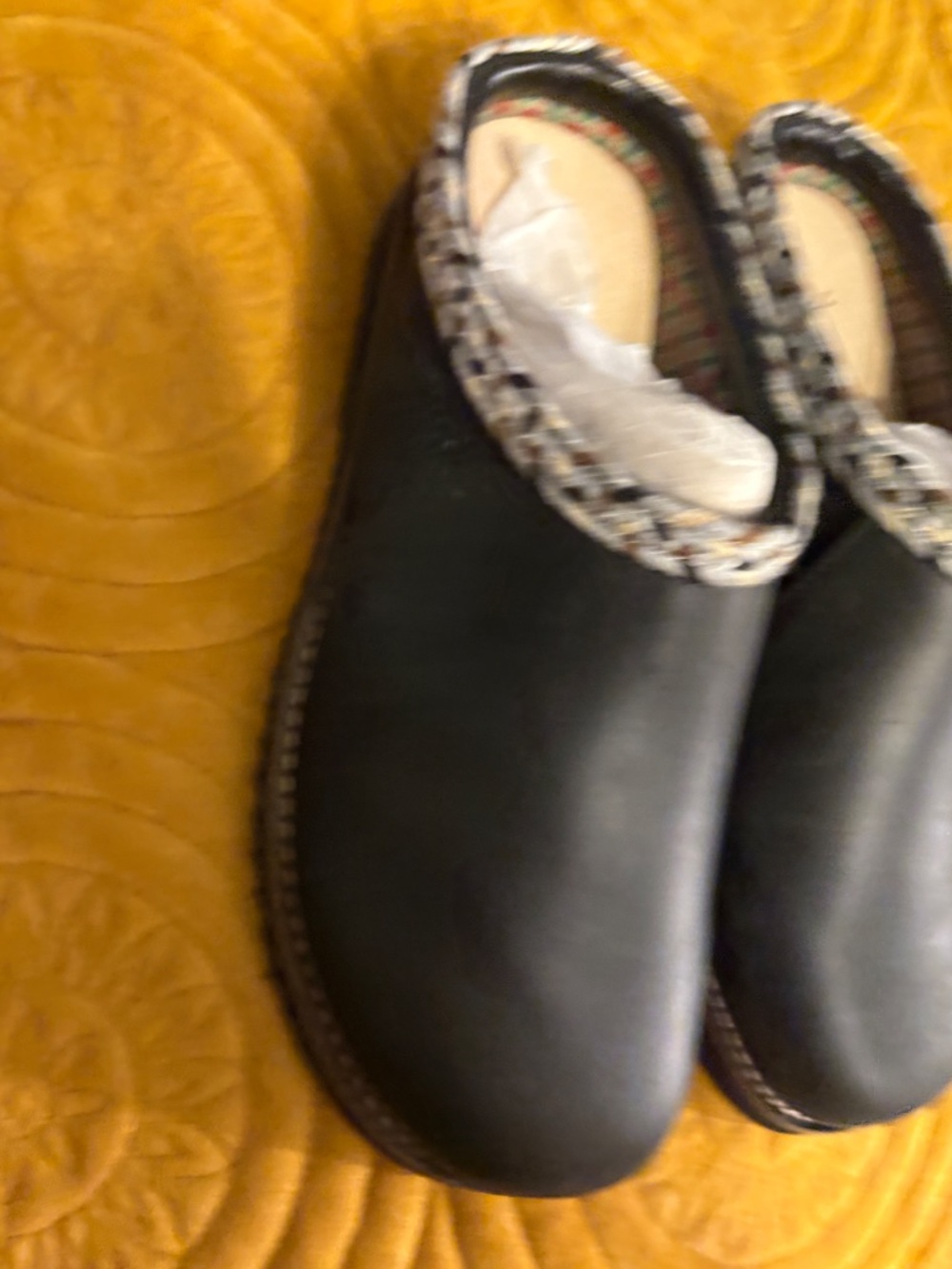 Simple Mule Shoes - Picture 4 of 10